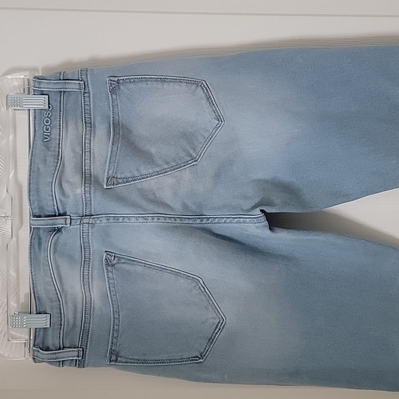 Vigoss, Size 28, Thompson Tomboy Jeans, Light Wash, Gently Used Condition. - Picture 14 of 14